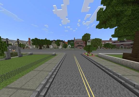 How Do You Make a City in Minecraft Look Real Up Close?
